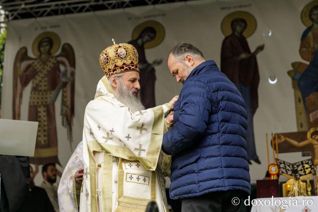 Sfințirea Bisericii „Sfânta Vineri și Sfântul Ierarh Alexandru” din Iași