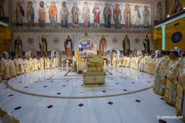 Sfințirea picturii Catedralei Naționale