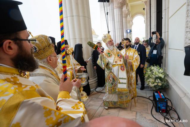 Sfințirea picturii Catedralei Naționale