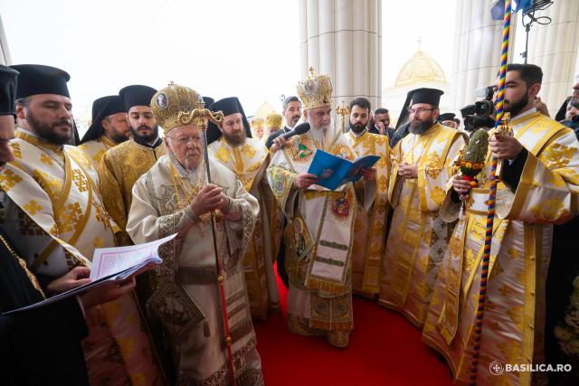 Sfințirea picturii Catedralei Naționale