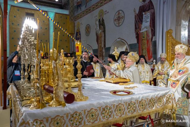 Sfințirea picturii Catedralei Naționale