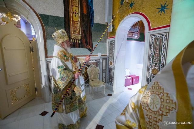 Sfințirea picturii Catedralei Naționale