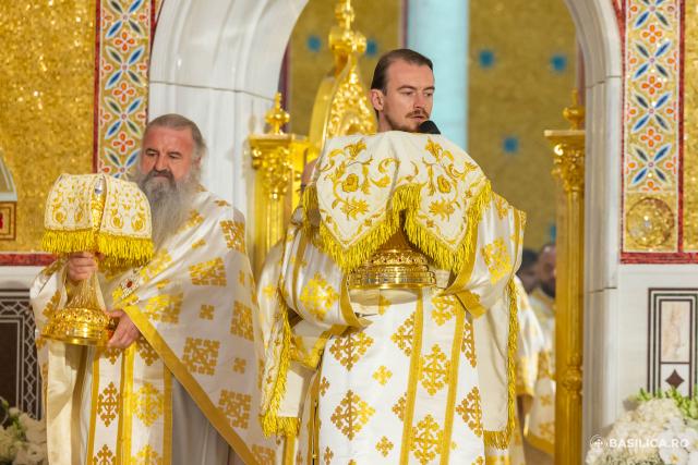 Sfințirea picturii Catedralei Naționale