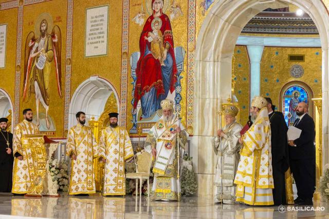 Sfințirea picturii Catedralei Naționale