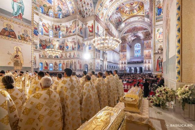 Sfințirea picturii Catedralei Naționale