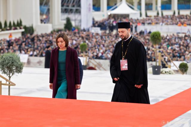 Sfințirea picturii Catedralei Naționale