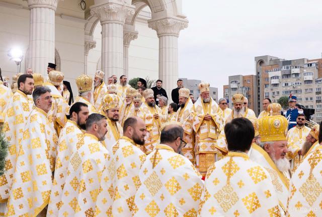 Sfințirea picturii Catedralei Naționale