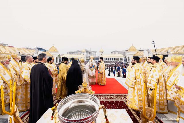 Sfințirea picturii Catedralei Naționale