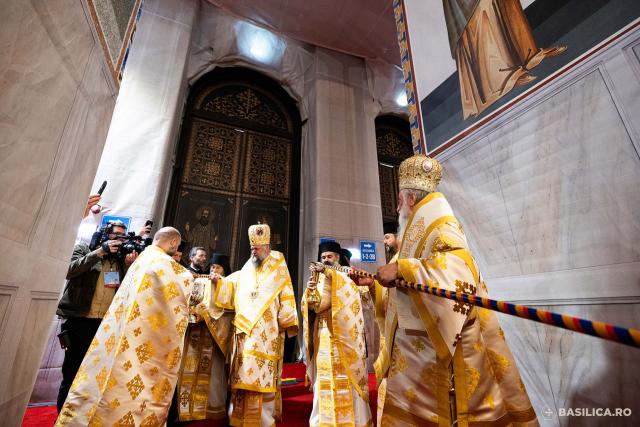 Sfințirea picturii Catedralei Naționale