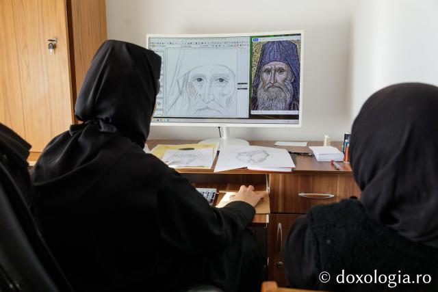 Veșminte brodate pentru Sfinții Cuvioși Petroniu de la Prodromu și Dionisie de la Colciu / Foto: pr. Silviu Cluci Veșminte brodate pentru Sfinții Cuvioși Petroniu de la Prodromu și Dionisie de la Colciu