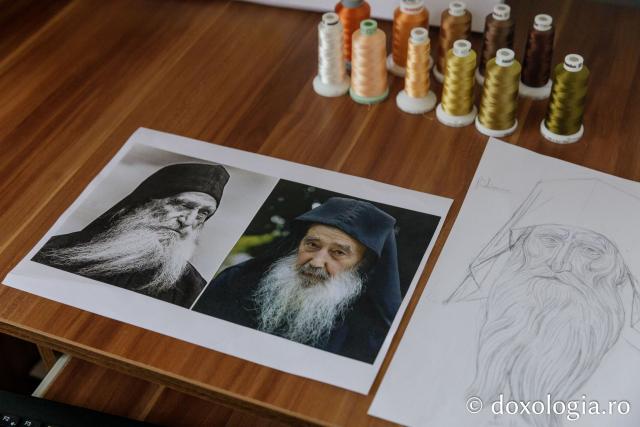 Veșminte brodate pentru Sfinții Cuvioși Petroniu de la Prodromu și Dionisie de la Colciu / Foto: pr. Silviu Cluci Veșminte brodate pentru Sfinții Cuvioși Petroniu de la Prodromu și Dionisie de la Colciu