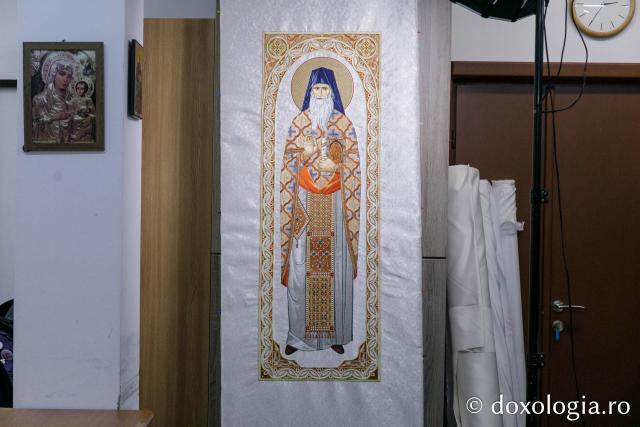 Veșminte brodate pentru Sfinții Cuvioși Petroniu de la Prodromu și Dionisie de la Colciu / Foto: pr. Silviu Cluci Veșminte brodate pentru Sfinții Cuvioși Petroniu de la Prodromu și Dionisie de la Colciu