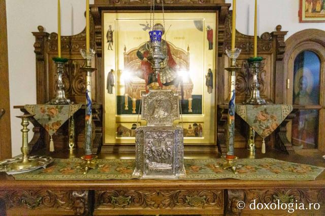 Cinstitul cap al Sfântului Cuvios Dionisie de la Colciu