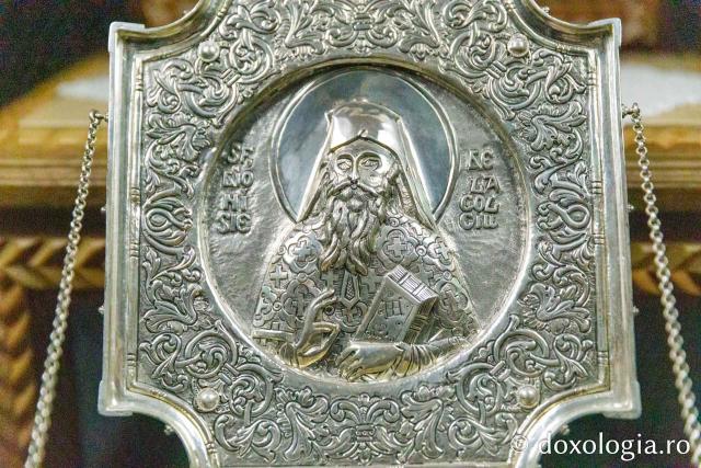 Cinstitul cap al Sfântului Cuvios Dionisie de la Colciu