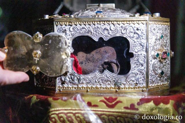 Cinstitul cap al Sfântului Ioan Gură de Aur