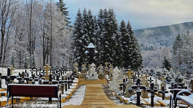 (Foto) Văl de nea peste Mănăstirea Sihăstria – 19 noiembrie 2025