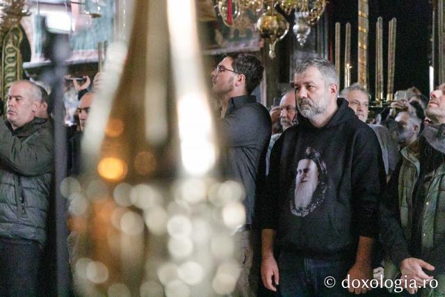Liturghie la Mănăstirea Vatoped la prăznuirea Sfântului Cuvios Dionisie de la Colciu