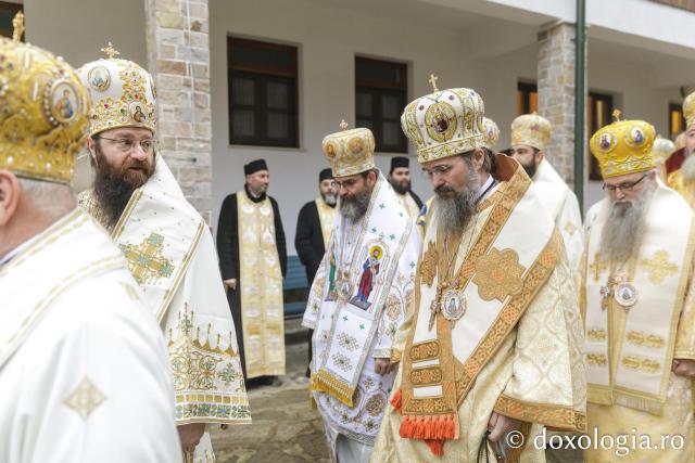Sfânta Liturghie de la Proclamarea Canonizării Sfântului Cuvios Mărturisitor Arsenie de la Prislop