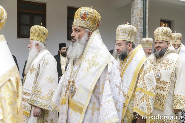 Sfânta Liturghie de la Proclamarea Canonizării Sfântului Cuvios Mărturisitor Arsenie de la Prislop