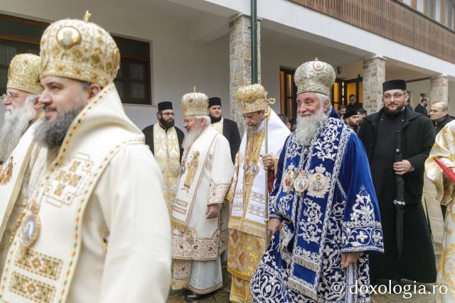 Sfânta Liturghie de la Proclamarea Canonizării Sfântului Cuvios Mărturisitor Arsenie de la Prislop
