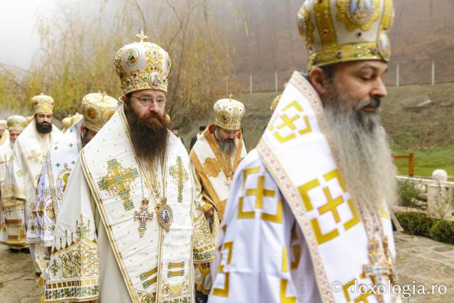 Sfânta Liturghie de la Proclamarea Canonizării Sfântului Cuvios Mărturisitor Arsenie de la Prislop