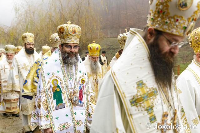 Sfânta Liturghie de la Proclamarea Canonizării Sfântului Cuvios Mărturisitor Arsenie de la Prislop