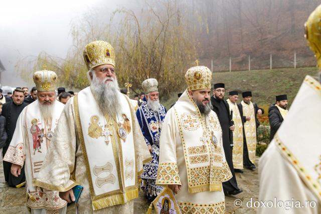 Sfânta Liturghie de la Proclamarea Canonizării Sfântului Cuvios Mărturisitor Arsenie de la Prislop