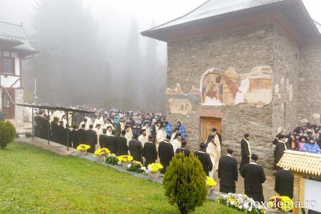 Sfânta Liturghie de la Proclamarea Canonizării Sfântului Cuvios Mărturisitor Arsenie de la Prislop