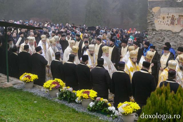 Sfânta Liturghie de la Proclamarea Canonizării Sfântului Cuvios Mărturisitor Arsenie de la Prislop