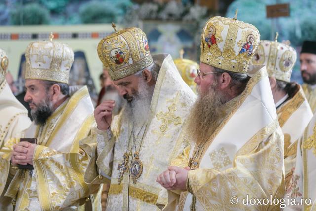 Sfânta Liturghie de la Proclamarea Canonizării Sfântului Cuvios Mărturisitor Arsenie de la Prislop