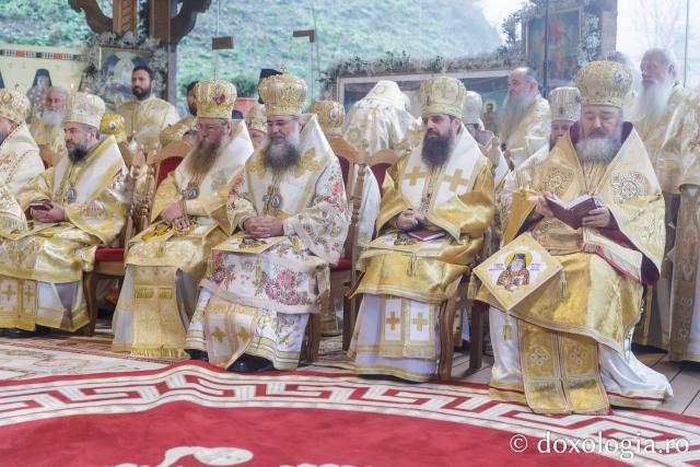 Sfânta Liturghie de la Proclamarea Canonizării Sfântului Cuvios Mărturisitor Arsenie de la Prislop