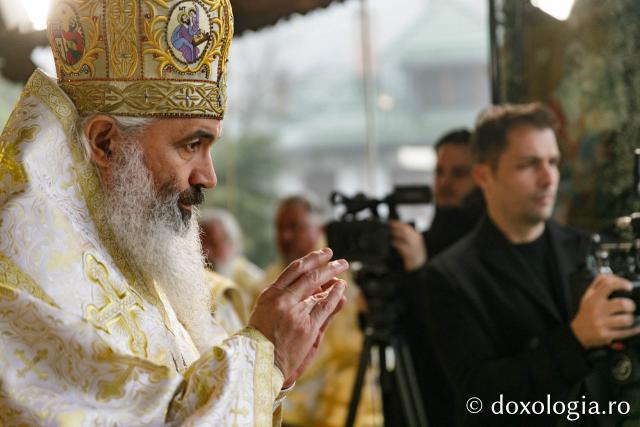 Sfânta Liturghie de la Proclamarea Canonizării Sfântului Cuvios Mărturisitor Arsenie de la Prislop