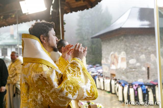 Sfânta Liturghie de la Proclamarea Canonizării Sfântului Cuvios Mărturisitor Arsenie de la Prislop