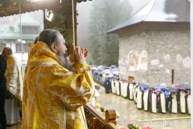 Sfânta Liturghie de la Proclamarea Canonizării Sfântului Cuvios Mărturisitor Arsenie de la Prislop