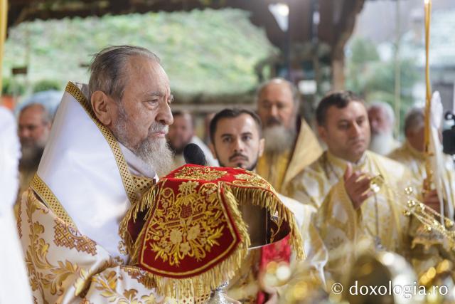 Sfânta Liturghie de la Proclamarea Canonizării Sfântului Cuvios Mărturisitor Arsenie de la Prislop