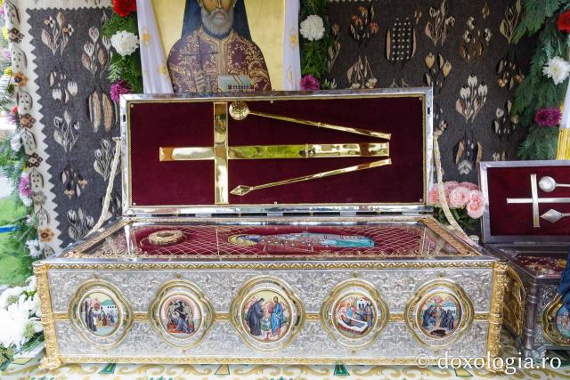 Moaștele Sfântului Cuvios Mucenic Visarion de la Lainici