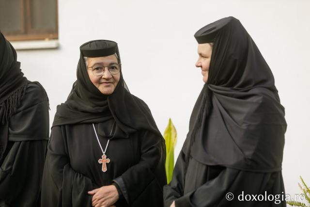 Sfânta Liturghie de la Proclamarea Canonizării Sfântului Cuvios Mucenic Visarion de la LainiciSfânta Liturghie de la Proclamarea Canonizării Sfântului Cuvios Mucenic Visarion de la Lainici