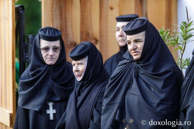 Sfânta Liturghie de la Proclamarea Canonizării Sfântului Cuvios Mucenic Visarion de la LainiciSfânta Liturghie de la Proclamarea Canonizării Sfântului Cuvios Mucenic Visarion de la Lainici