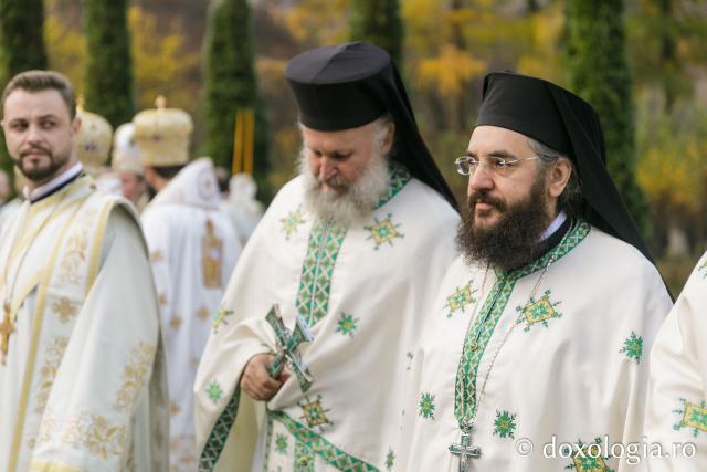 Sfânta Liturghie de la Proclamarea Canonizării Sfântului Cuvios Mucenic Visarion de la LainiciSfânta Liturghie de la Proclamarea Canonizării Sfântului Cuvios Mucenic Visarion de la Lainici