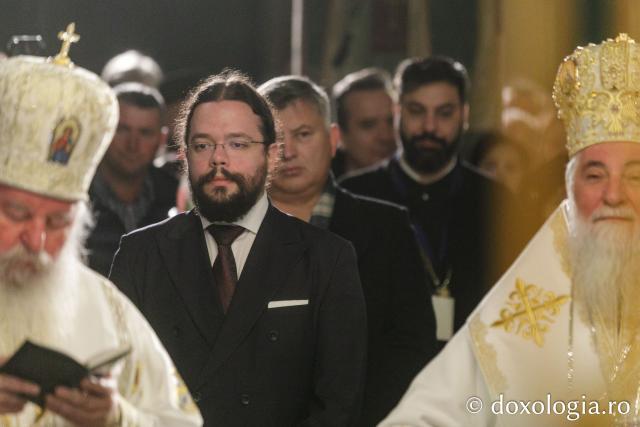 Sfânta Liturghie de la Proclamarea Canonizării Sfântului Cuvios Mucenic Visarion de la LainiciSfânta Liturghie de la Proclamarea Canonizării Sfântului Cuvios Mucenic Visarion de la Lainici