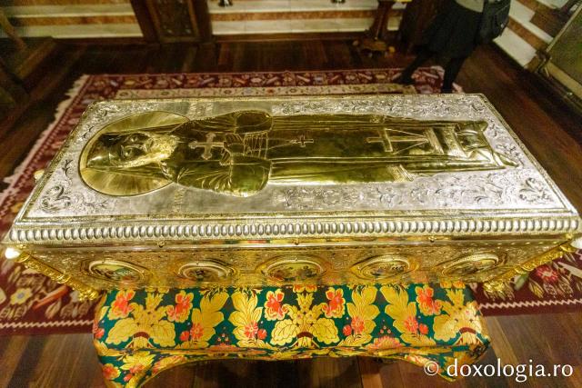 Moaștele Sfântului Cuvios Mucenic Visarion de la Lainici