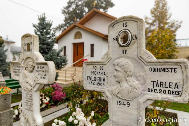 Mormântul Cuvioasei Evloghia Țârlea