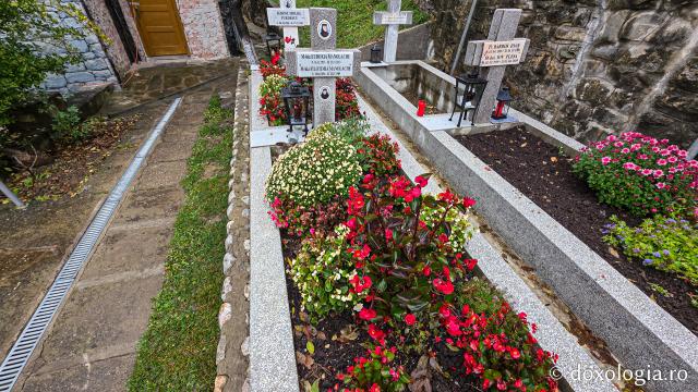 Mormântul Sfintei Filotimia de la Râmeț