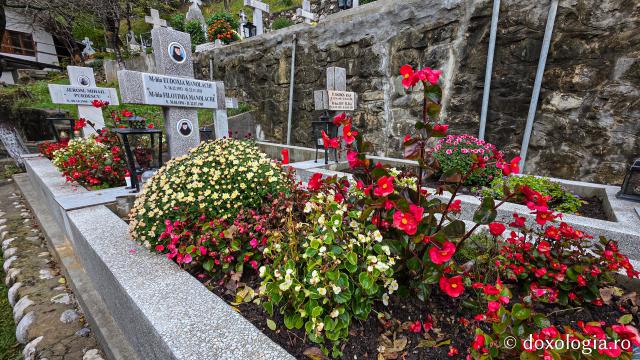 Mormântul Sfintei Filotimia de la Râmeț