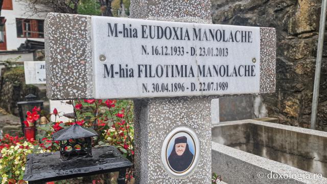 Mormântul Sfintei Filotimia de la Râmeț