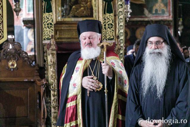 Priveghere la Mănăstirea Vatoped în cinstea Sfântului Cuvios Dionisie de la Colciu(Foto) Priveghere la Mănăstirea Vatoped în cinstea Sfântului Cuvios Dionisie de la Colciu