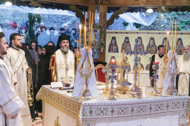 Priveghere în cinstea Sfântului Cuvios Mărturisitor Arsenie la Mănăstirea Prislop