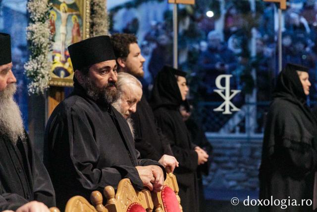 Priveghere în cinstea Sfântului Cuvios Mărturisitor Arsenie la Mănăstirea Prislop