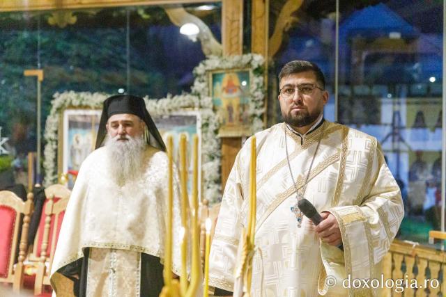 Priveghere în cinstea Sfântului Cuvios Mărturisitor Arsenie la Mănăstirea Prislop