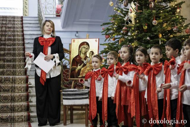 Grădinița 20 Iași – Colindători la Reședința Mitropolitană 2025